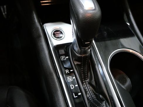 Used 2024 Nissan Altima 2.5 SV image 21