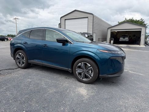 Used 2025 Nissan Murano SL AWD/4WD image 2