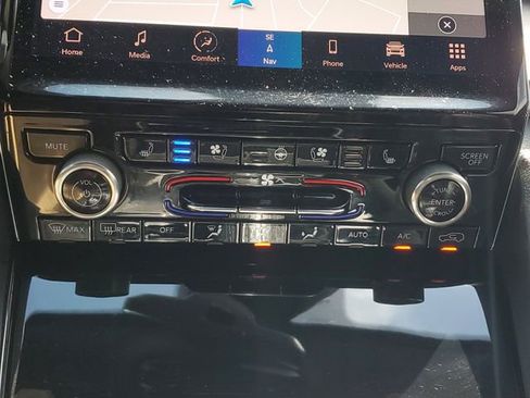 Certified 2021 Jeep Grand Cherokee L Overland w/ Luxury Tech Group IV image 31