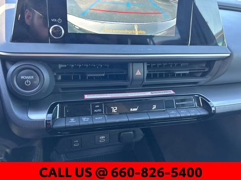 Used 2024 Toyota Prius LE image 17