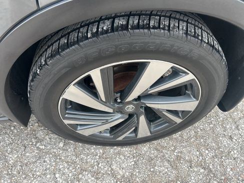 Used 2016 Nissan Murano Platinum w/ Platinum Technology Package image 10