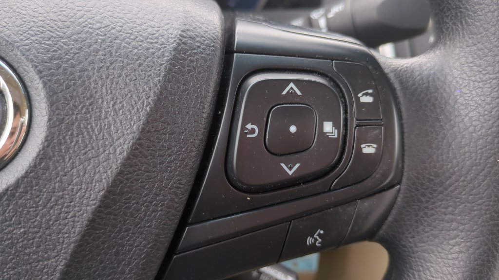 Used 2016 Toyota Camry LE FWD image 19