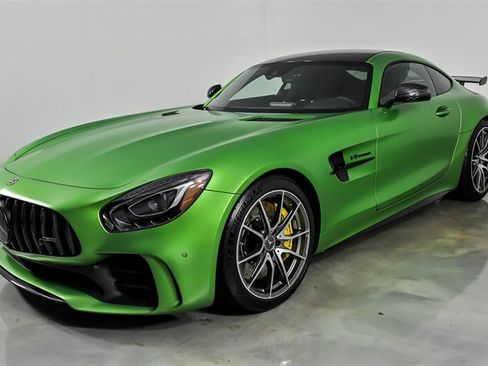 Used 2018 Mercedes-Benz AMG GT R image 5