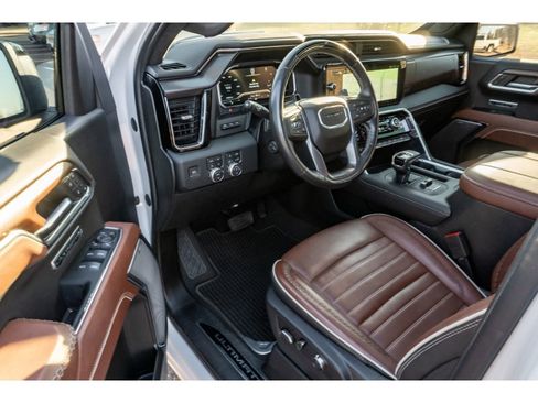 Used 2023 GMC Sierra 1500 Denali Ultimate image 10
