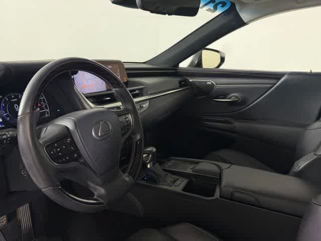 Used 2021 Lexus ES 350 Ultra Luxury w/ Accessory Package 2 FWD image 4