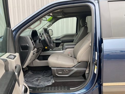Used 2018 Ford F150 XLT w/ Equipment Group 302A Luxury image 8