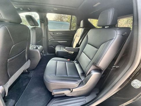 Used 2026 Chevrolet Traverse LT w/ Sun and Wheel Package image 24