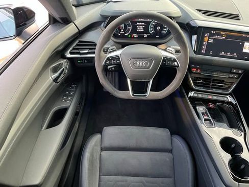 Used 2024 Audi e-tron GT Premium Plus w/ Performance Package image 11