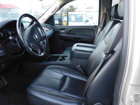 Used 2008 Chevrolet Silverado 3500 LTZ image 31
