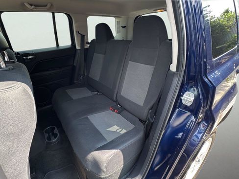 Used 2014 Jeep Patriot Sport w/ Power Value Group AWD/4WD image 19