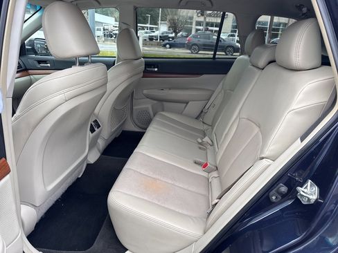 Used 2014 Subaru Outback 3.6R Limited image 37