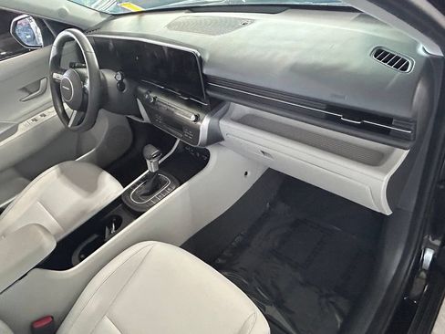 Used 2025 Hyundai Kona SEL FWD image 38