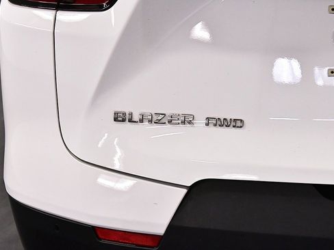 Used 2020 Chevrolet Blazer LT image 10