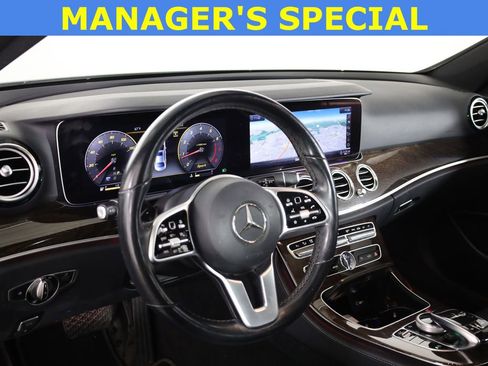 Certified 2019 Mercedes-Benz E 300 4MATIC image 29
