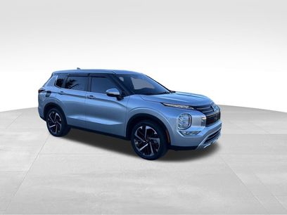 Used 2023 Mitsubishi Outlander SE