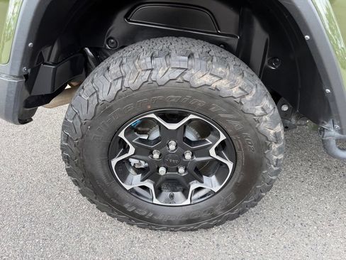 Used 2023 Jeep Wrangler Unlimited Rubicon 4xe w/ Cold Weather Group AWD/4WD image 15