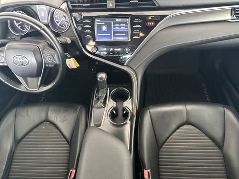 Used 2018 Toyota Camry SE image 17