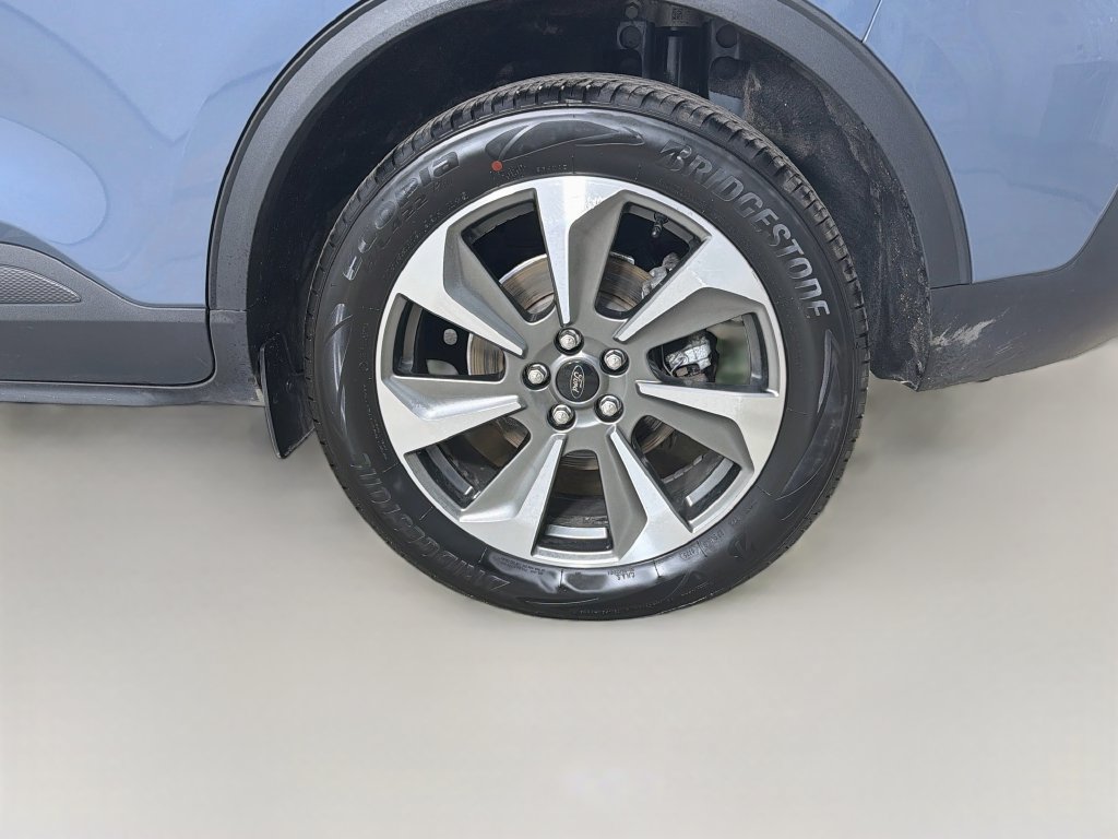 Certified 2024 Ford Escape Platinum AWD/4WD image 31