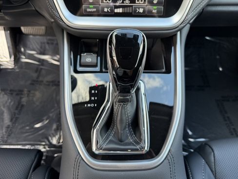 Used 2025 Subaru Outback Limited w/ Popular Package #2 image 25