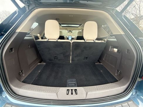 Used 2020 Ford Explorer Platinum w/ Premium Technology Package image 21