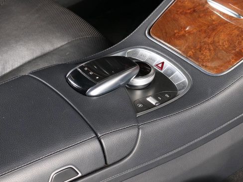 Used 2016 Mercedes-Benz S 550 4MATIC Sedan w/ Premium Package image 39