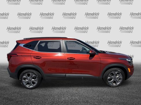 Used 2024 Kia Seltos S AWD/4WD image 11