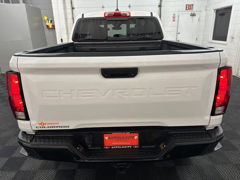 Used 2024 Chevrolet Colorado Trail Boss AWD/4WD image 8