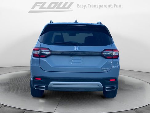 Used 2024 Honda Pilot Touring image 8