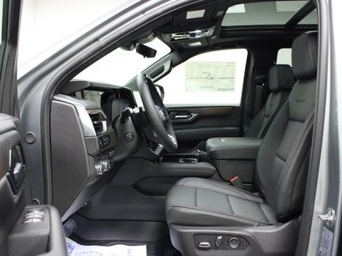 New 2026 GMC Yukon Denali AWD/4WD image 12