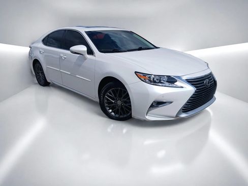 Used 2018 Lexus ES 350 w/ Premier Package FWD image 1