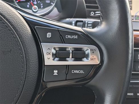 Certified 2019 Kia Cadenza Technology image 39