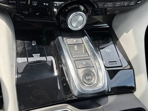 Used 2024 Acura MDX SH-AWD w/ Technology Package image 25