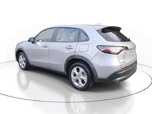 Certified 2024 Honda HR-V LX image 4