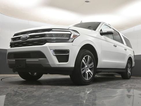 Used 2024 Ford Expedition Max Limited RWD image 12