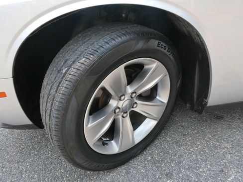 Used 2021 Dodge Challenger SXT RWD image 27