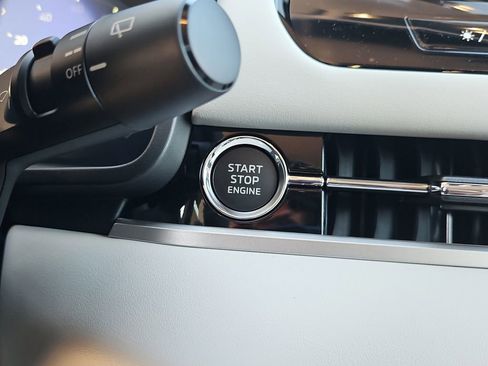 New 2026 Mitsubishi Outlander SEL FWD image 28