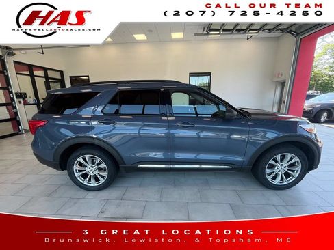 Used 2021 Ford Explorer XLT w/ Equipment Group 202A AWD/4WD image 7