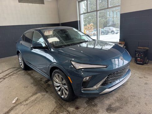 New 2026 Buick Envista Avenir image 3