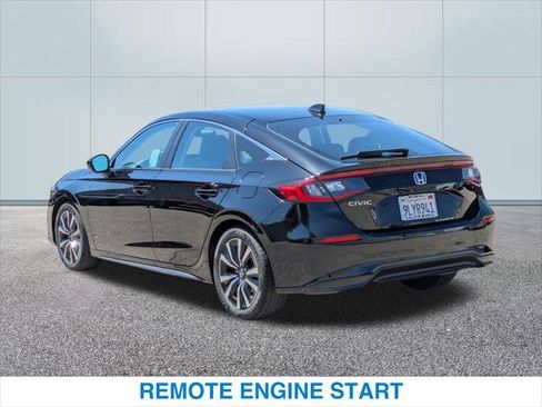 Certified 2024 Honda Civic EX-L image 9
