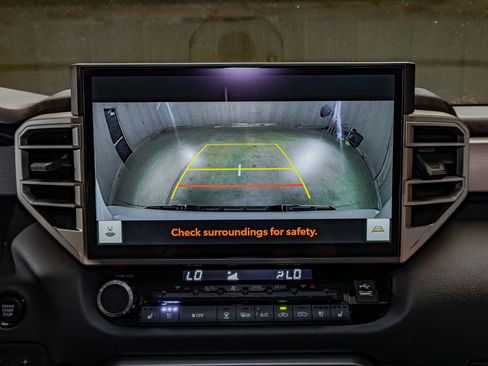 Used 2025 Toyota Tundra Limited AWD/4WD image 19
