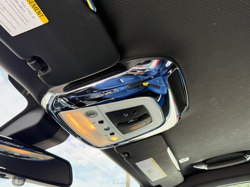 Used 2019 Rolls-Royce Wraith RWD image 42