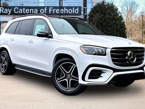 New 2026 Mercedes-Benz GLS 450 4MATIC image 2