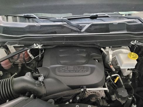 Used 2019 RAM 2500 Big Horn AWD/4WD image 30