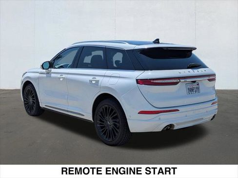 Used 2022 Lincoln Corsair Reserve w/ Equipment Group 201A FWD image 3