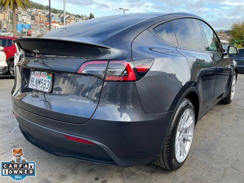 Used 2024 Tesla Model Y Long Range AWD/4WD image 89