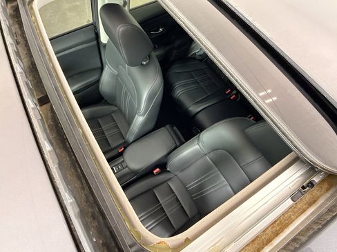 Used 2023 Honda HR-V EX-L image 14