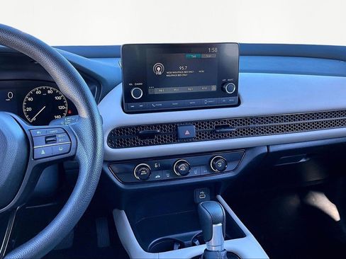 Used 2025 Honda HR-V LX image 10