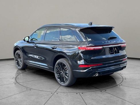 New 2026 Lincoln Corsair Premiere image 10