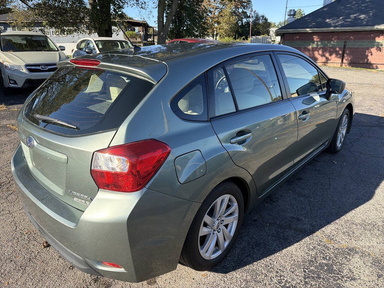 Used 2015 Subaru Impreza 2.0i Premium AWD/4WD image 10