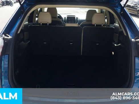 Used 2024 Ford Edge SEL image 8